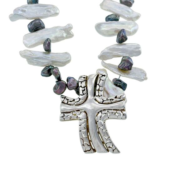 Vintage Sterling Silver 925 Cross Pendant Two Tone Baroque Pearl Necklace 18.5" - Picture 2 of 5